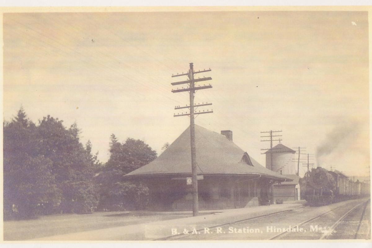 Hinsdale Station